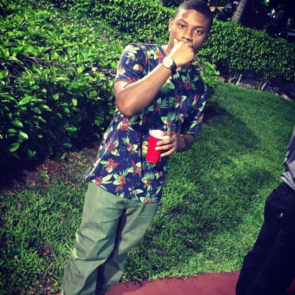 Meet your Posher, Tomario